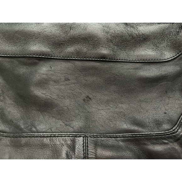 Kenneth Cole Black Leather Kiss Clasp Tote - Picture 14 of 15